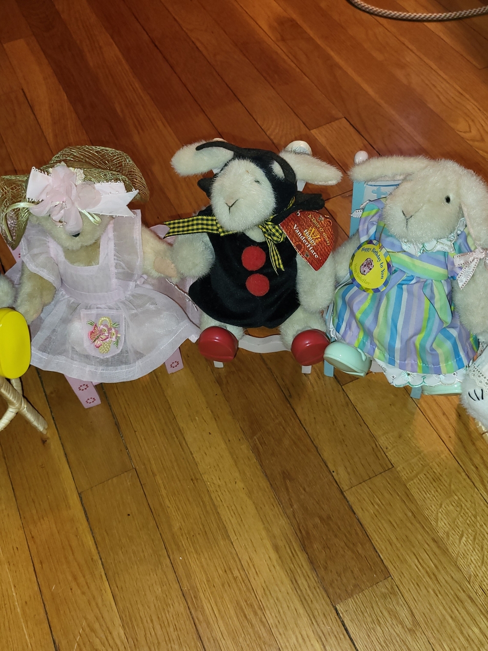 Muffy Vanderbear, Hoppy Rabbit And Friends!!